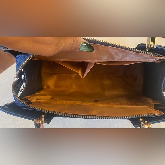 Navy Blue Crocodile Pattern Faux Leather Shoulder Bag w/Golden Hardware. NWOT - Picture 8 of 12